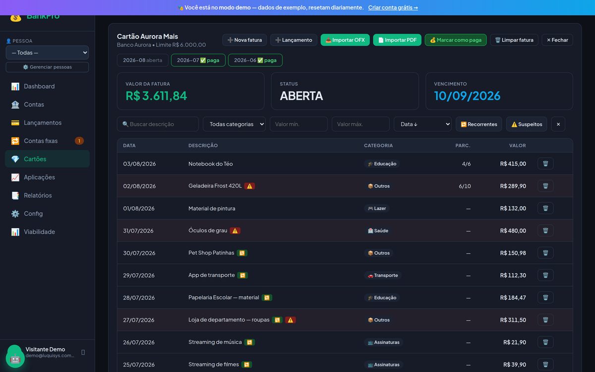 Fatura aberta do cartão, com parcelamento em andamento
